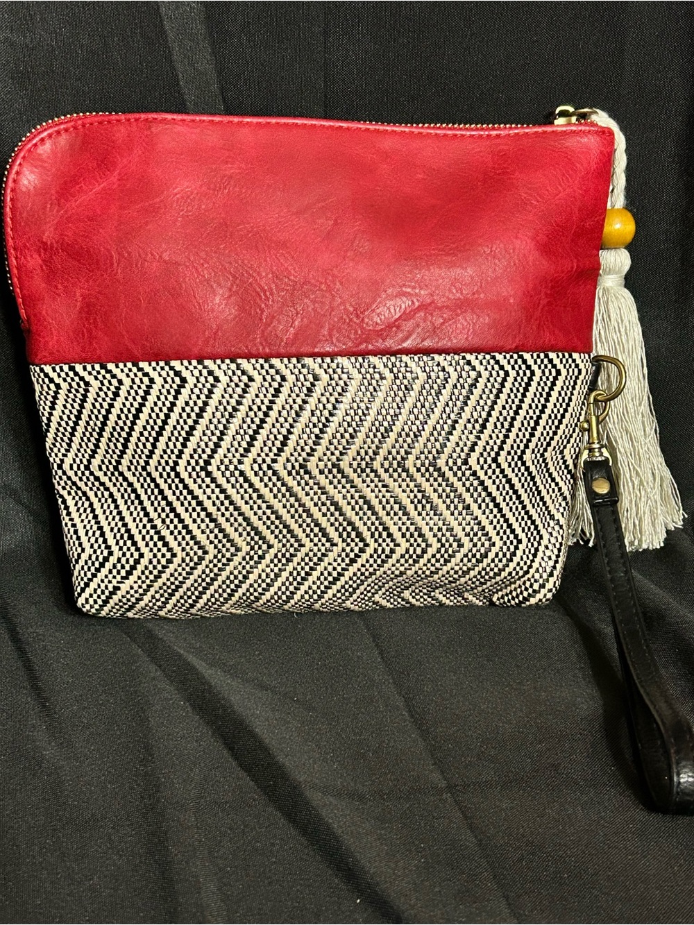DV Red & Woven Chevron Wristlet Clutch